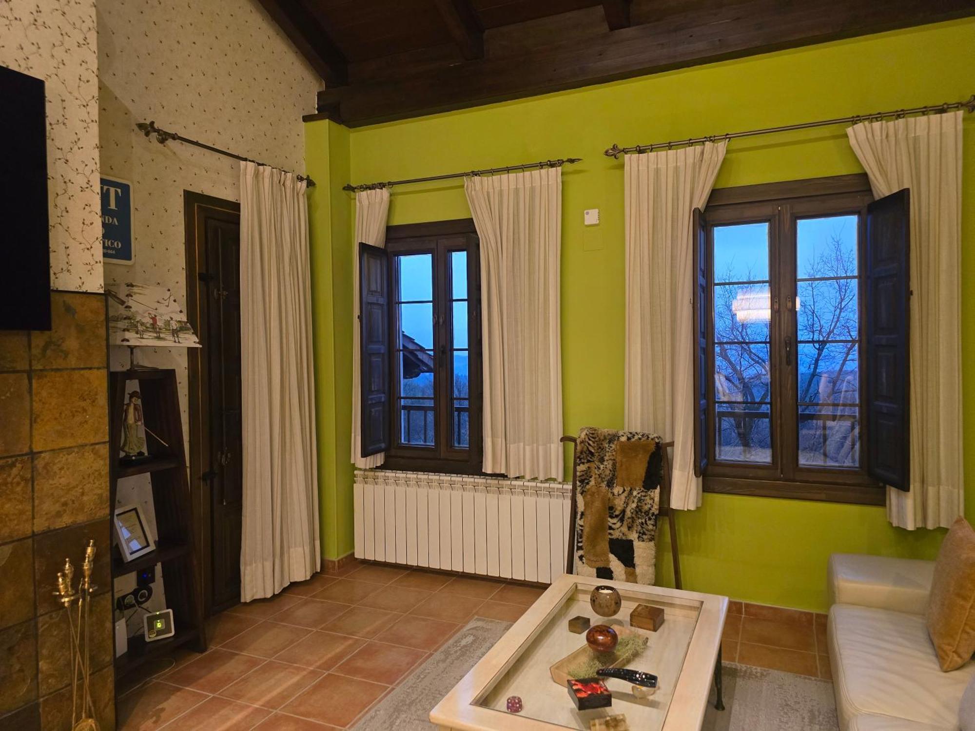 Un Encanto De Duplex Jaca Luaran gambar